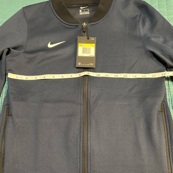 NEW Nike Therma Flex Women’s Basketball Zip Jacket Navy Blue SMALL - Picture 6 of 7